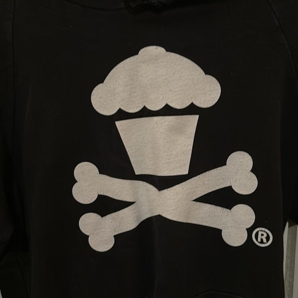 Johnny Cupcakes Hoodie - Picture 2 of 4